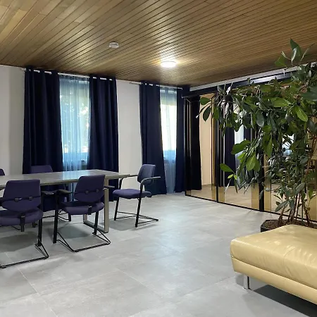 Kaiserswerth Aparthotel 3*