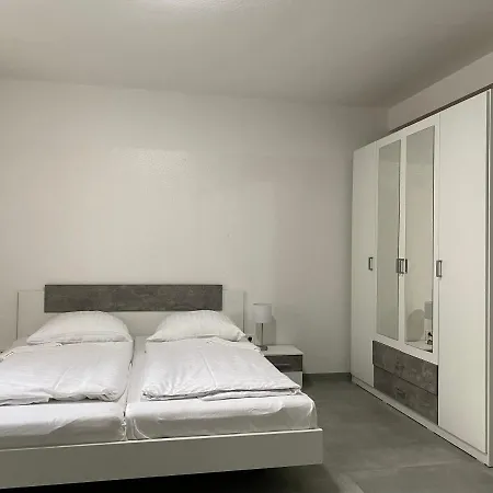 Kaiserswerth 3*